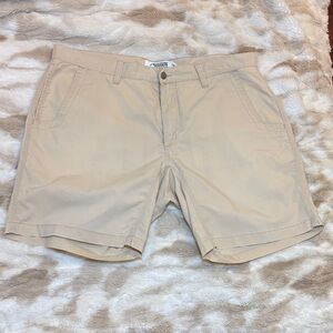 Mountain Khaki Chino Shorts, size 38, slim fit, organic cotton, GUC